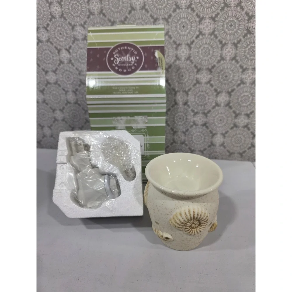 Scentsy box has